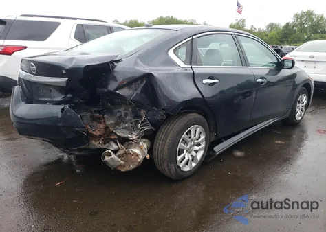 2015 Nissan Altima 2.5 из США, поврежденный, VIN 1N4AL3AP4FN894143